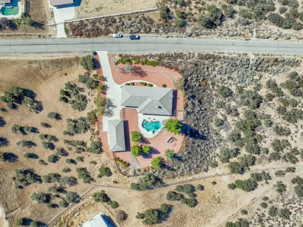 oak hills custom home unincorporated san bernardino county no hoa high desert real estate